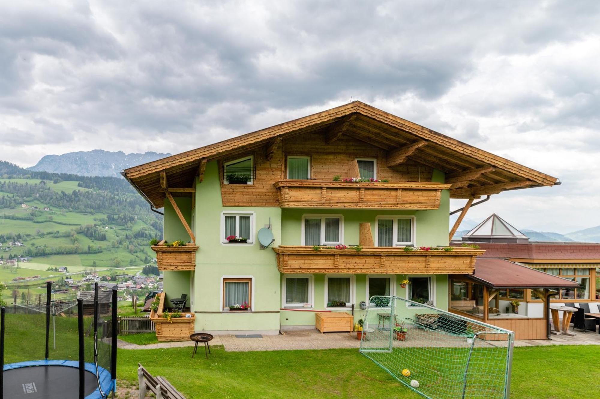 Nahe Hauser Kaibling übernachten: 5 Resorts verglichen